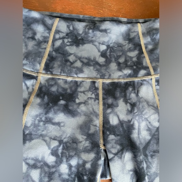 Athleta Powervita Blue Tie Dye Salutation 7/8 Ankle Tight Legging SZ XS - Picture 5 of 7